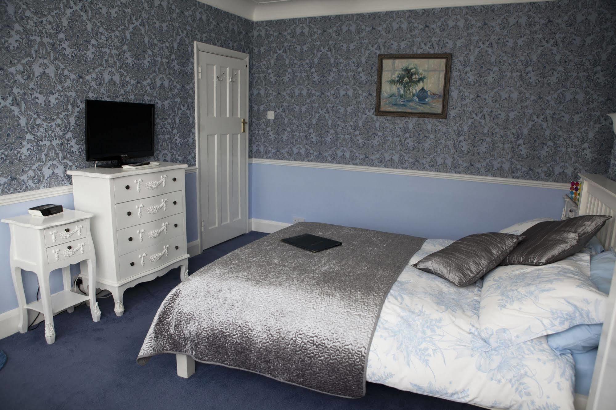 Bay Tree House Bed & Breakfast Barnet Exterior photo