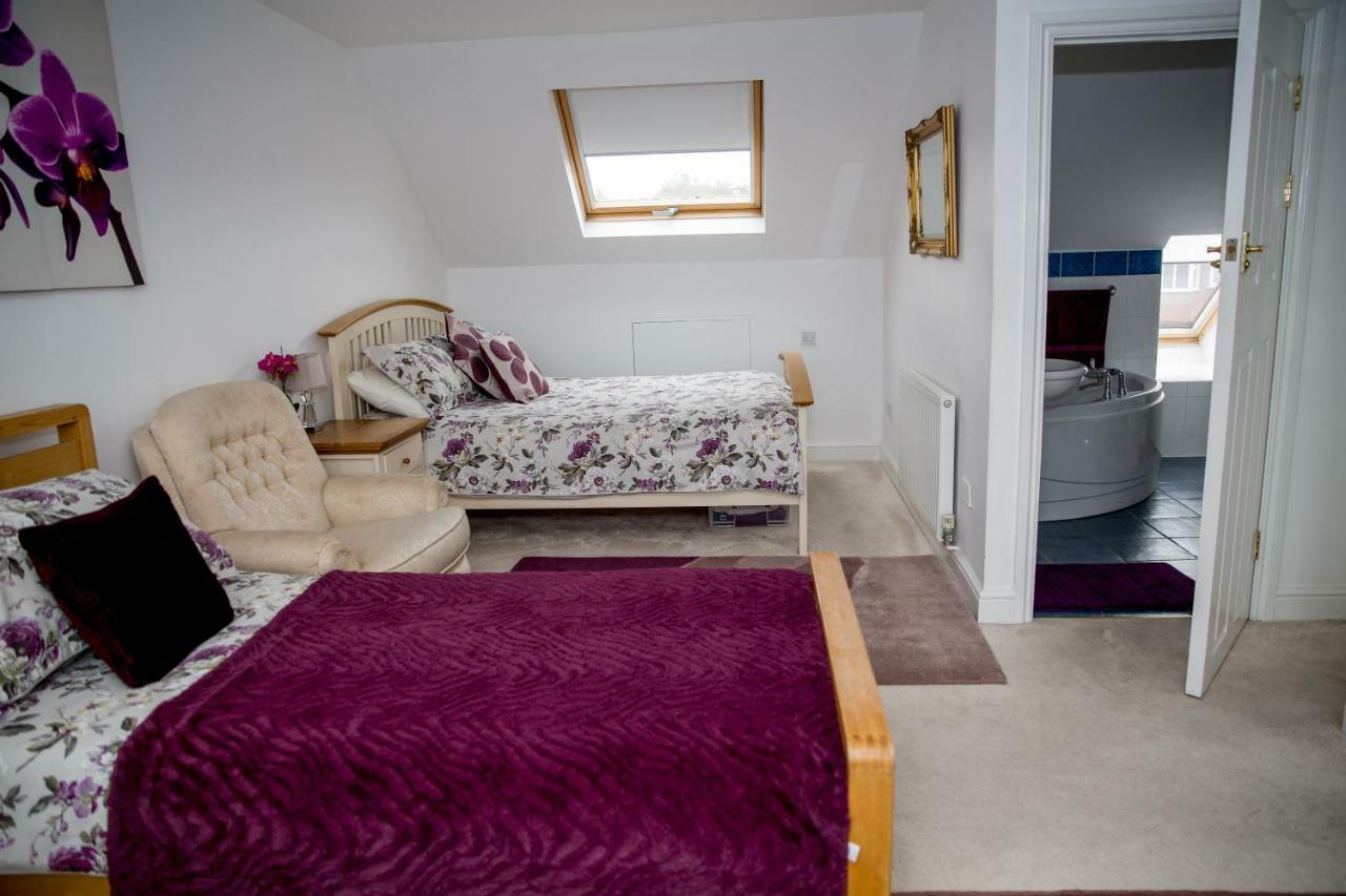 Bay Tree House Bed & Breakfast Barnet Exterior photo