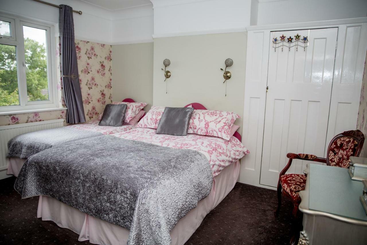 Bay Tree House Bed & Breakfast Barnet Exterior photo